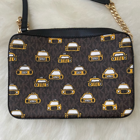 MICHAEL Michael Kors Jet Set Taxi Crossbody Bag - Picture 3 of 13